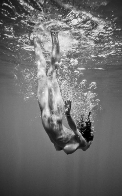全裸遊泳画像 001