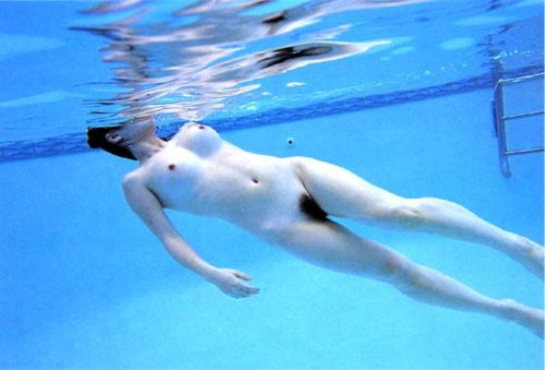 全裸水泳 画像024